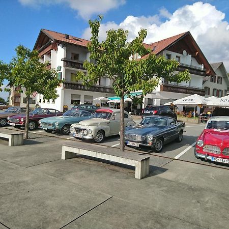 Gasthaus Krone Ubersaxen Ngoại thất bức ảnh