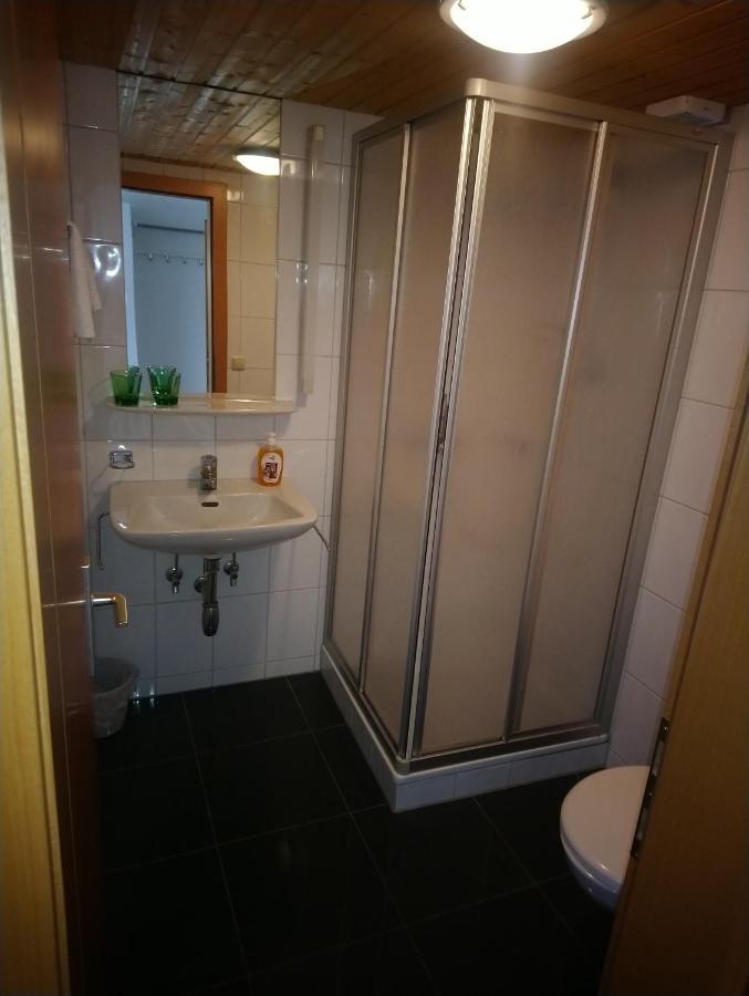 Gasthaus Krone Ubersaxen Ngoại thất bức ảnh