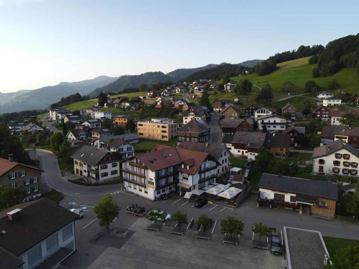 Gasthaus Krone Ubersaxen Ngoại thất bức ảnh